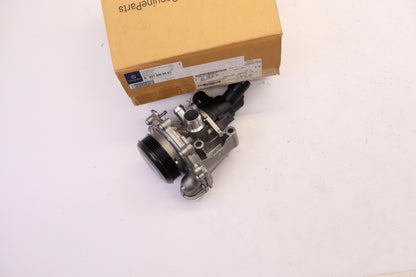 Original MERCEDES-BENZ W176 W426 Wasserpumpe A6512000501