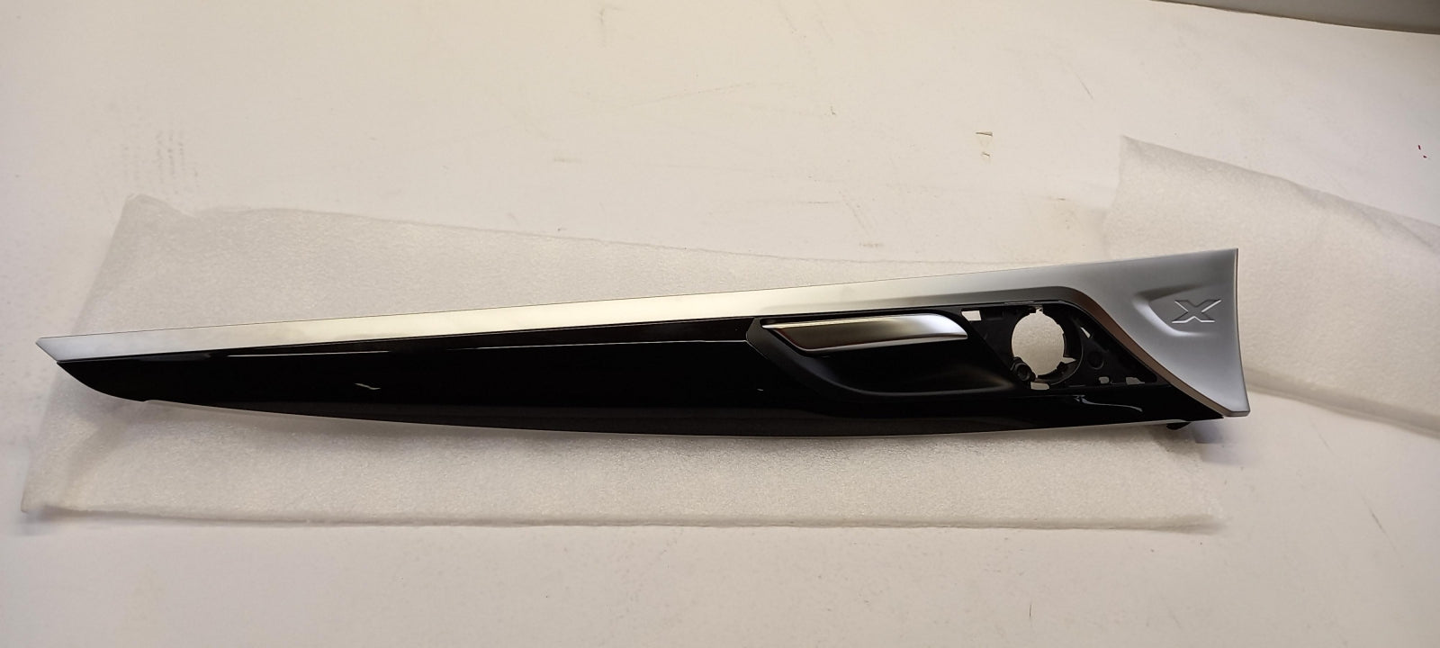 Original BMW X3 G01 X4 G02 Tür Blende schwarz hinten rechts 51427940382