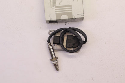 Original MERCEDES-BENZ C218 W212 X218 C207 W204 NOx-Sensor A0009052210