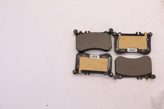 Original OE MERCEDES-BENZ Bremsbeläge A0074207320