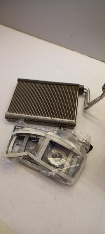 Original BMW E81 E82 E87 E88 E90 E91 E92 E93 X1 E84 Klimaverdampfer 64119179802