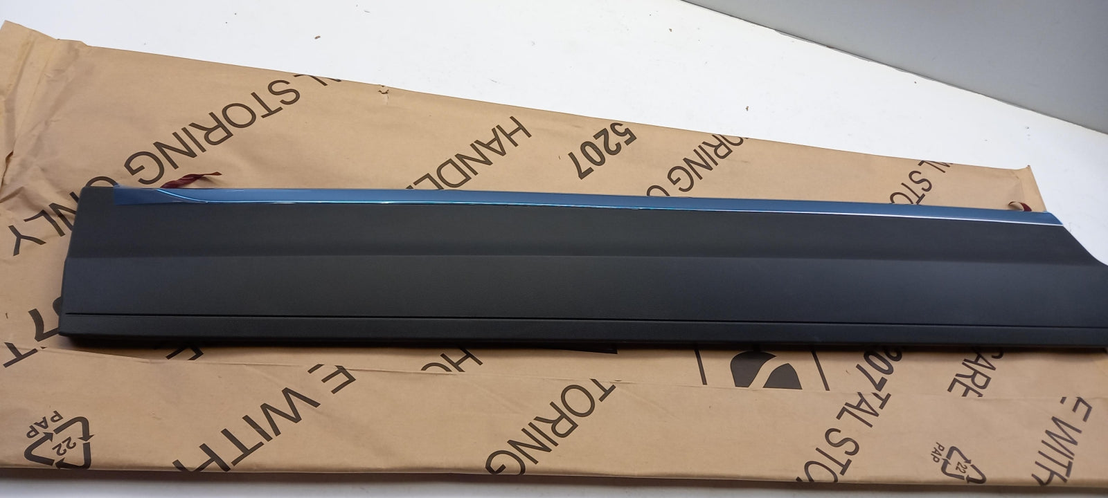 Original OE Volkswagen Tür Zierleiste 2GA854939AFRYP