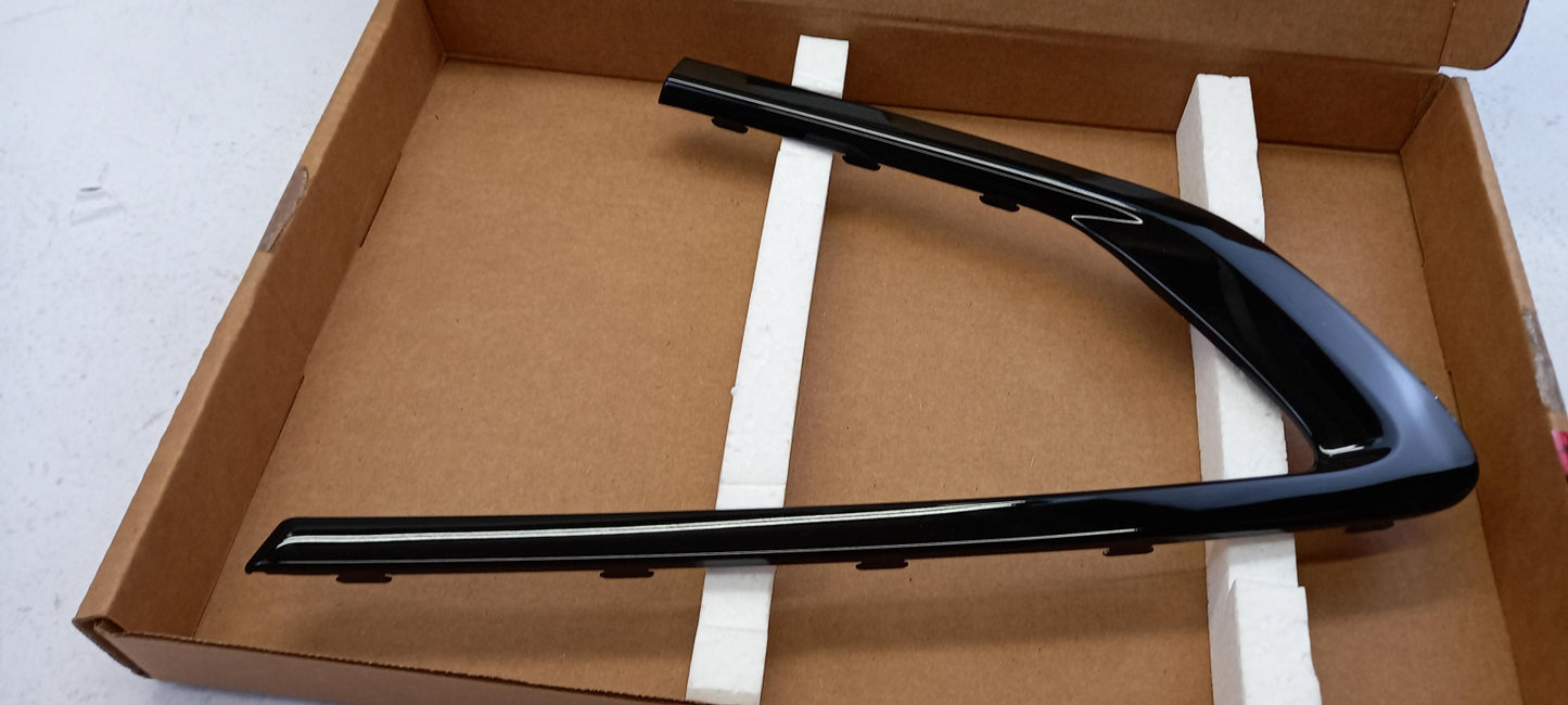 Original OE BMW Seitenwand Zierleiste 51377446224