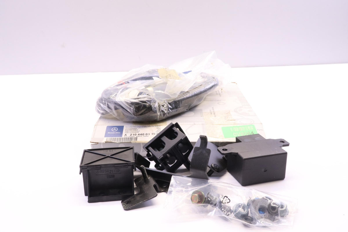 Original OE MERCEDES-BENZ Kabelbaum A210440011005