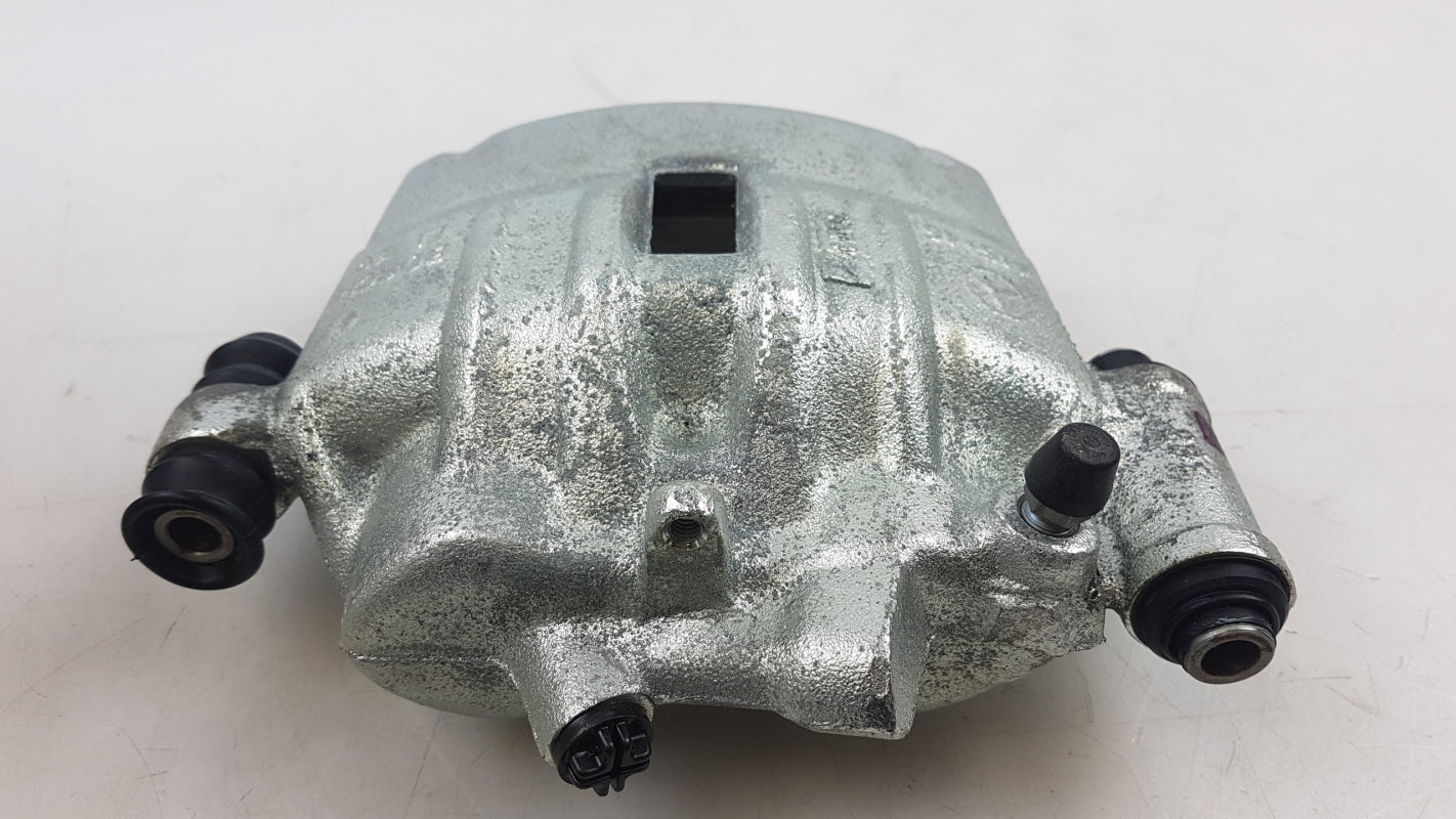 Original MERCEDES-BENZ W901-W905 Sprinter Bremssättel vorne links A002420348364