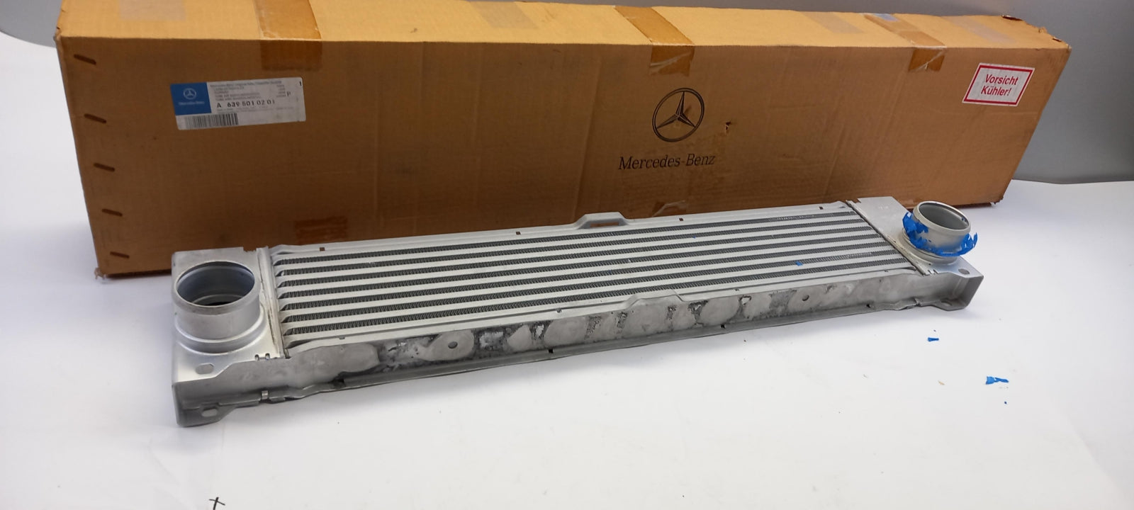 Original MERCEDES-BENZ Vito Viano W639 Ladeluftkühler A6395010201