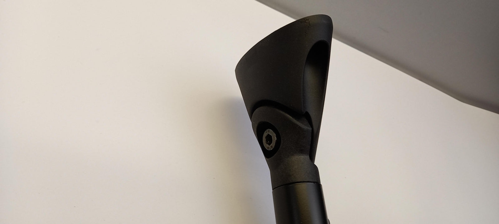 Original OE MERCEDES-BENZ Außenspiegel Halter A0018108514