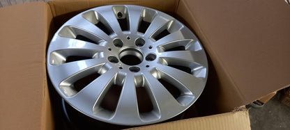Original MERCEDES-BENZ C-klasse W204 S204 C204 Alufelge 7Jx16 ET43 A2044010602