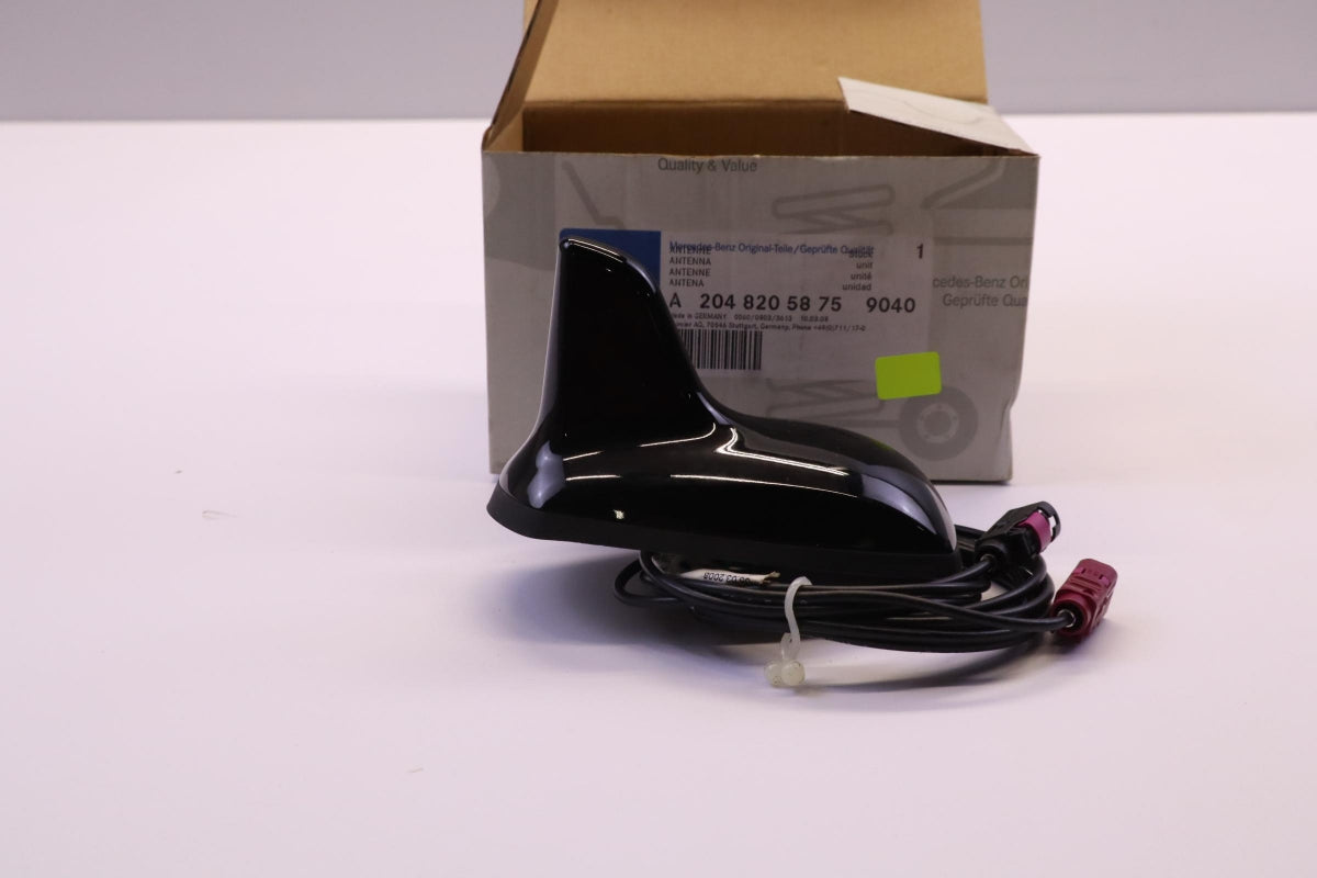 Original MERCEDES-BENZ C-klasse W204 Dachantenne A20482058759040