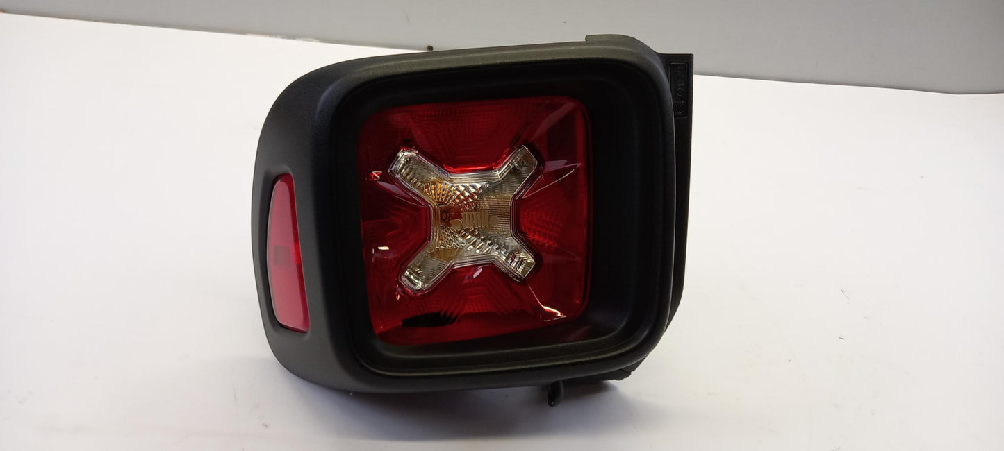 Original OE FIAT Heckleuchte 52109462