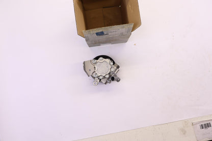Original MERCEDES-BENZ C-Klasse W203 S203 CLK-Klasse C209 Servopumpe A0044668201