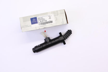Original OE MERCEDES-BENZ Kupplungsgeberzylinder A0012957406