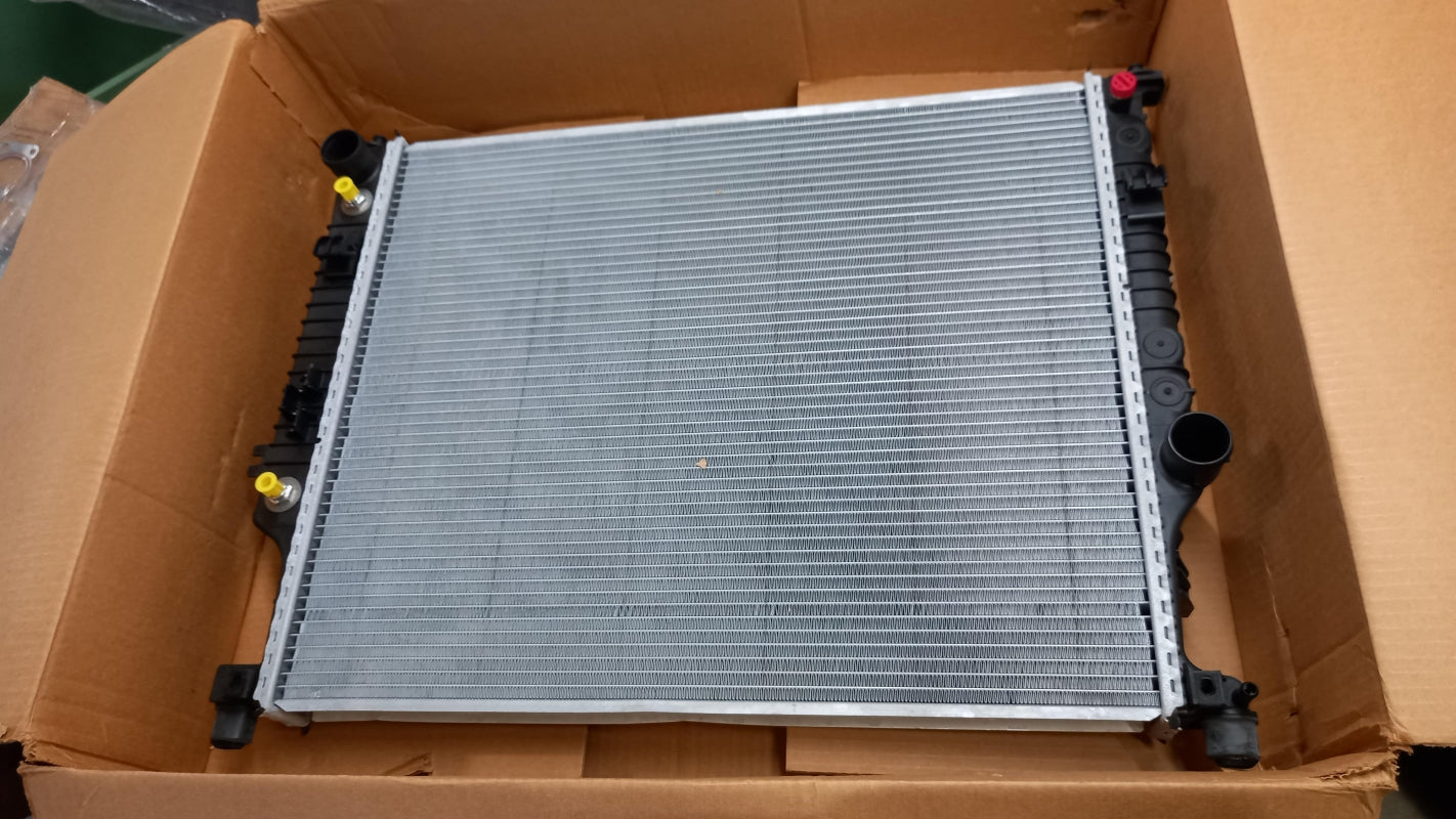 Original OE MERCEDES-BENZ Wasserkühler A1645000303