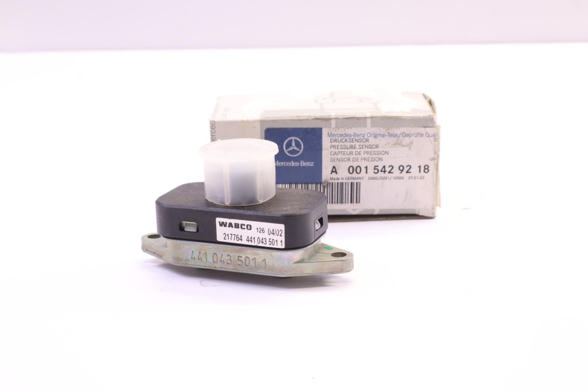 Original MERCEDES-BENZ Actros Drucksensor A0015429218