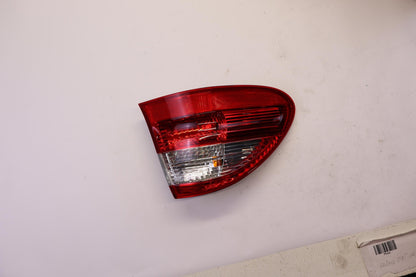 Original MERCEDES-BENZ E-klasse S211 Heckleuchte außen links A2118201164