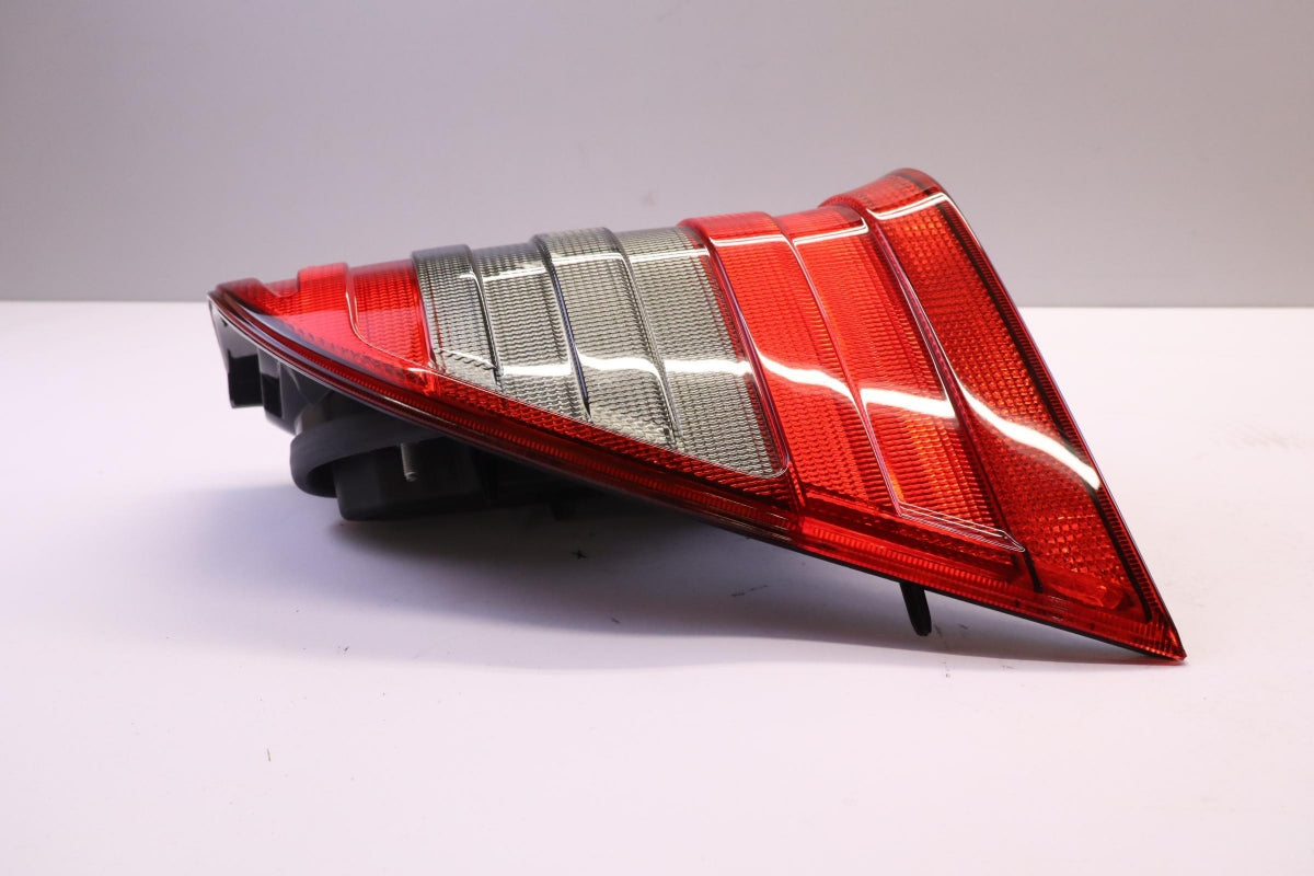 Original OE MERCEDES-BENZ Heckleuchte Streuscheibe A2028203964