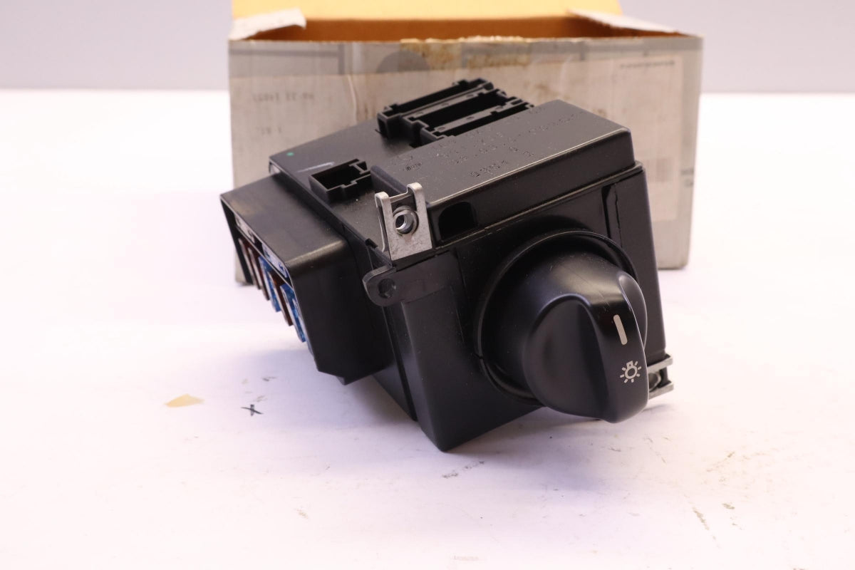 Original MERCEDES-BENZ A-klasse W168 Lichtschalter A16854506047C45