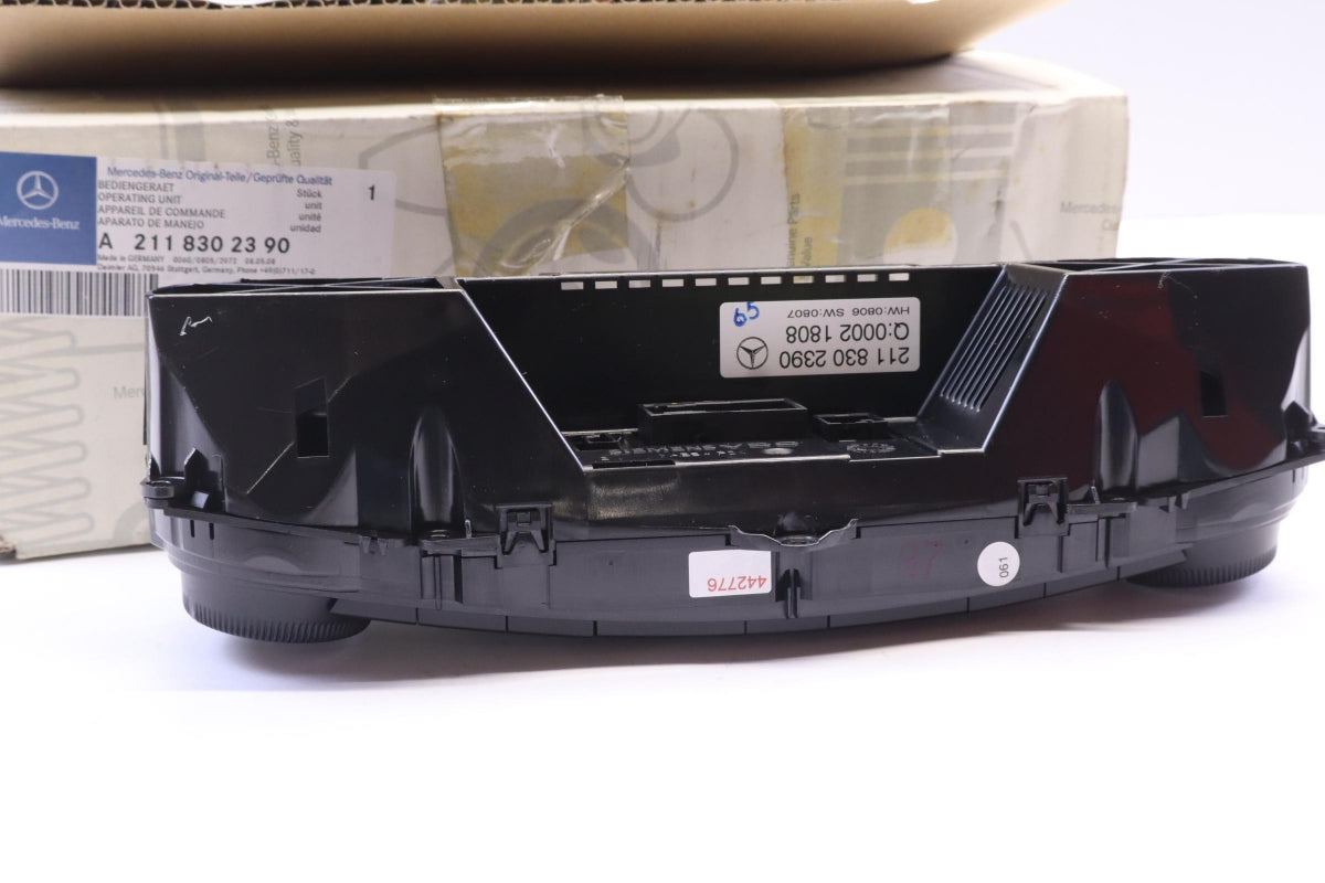 Original MERCEDES-BENZ E-klasse W211 S211 Heizungsbetätigung A2118302390