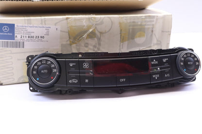 Original MERCEDES-BENZ E-klasse W211 S211 Heizungsbetätigung A2118302390