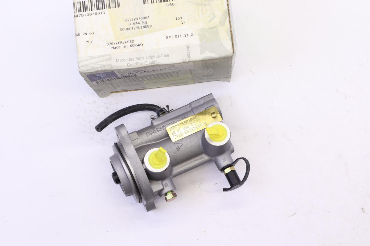 Original MERCEDES-BENZ Atego Axor Actros I Kupplungsverstärker A0022602463