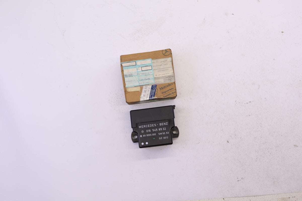 Original MERCEDES-BENZ Sprinter W901-905 OM602 Glühzeitrelais A0165458932