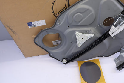 Original MERCEDES-BENZ B-klasse W245 Fensterheber hinten links A1697303779