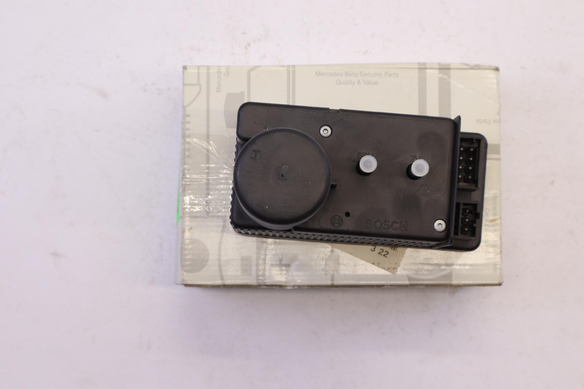 Original MERCEDES-BENZ C-Klasse W202 Pumpe Zentralverriegelung A2028001548