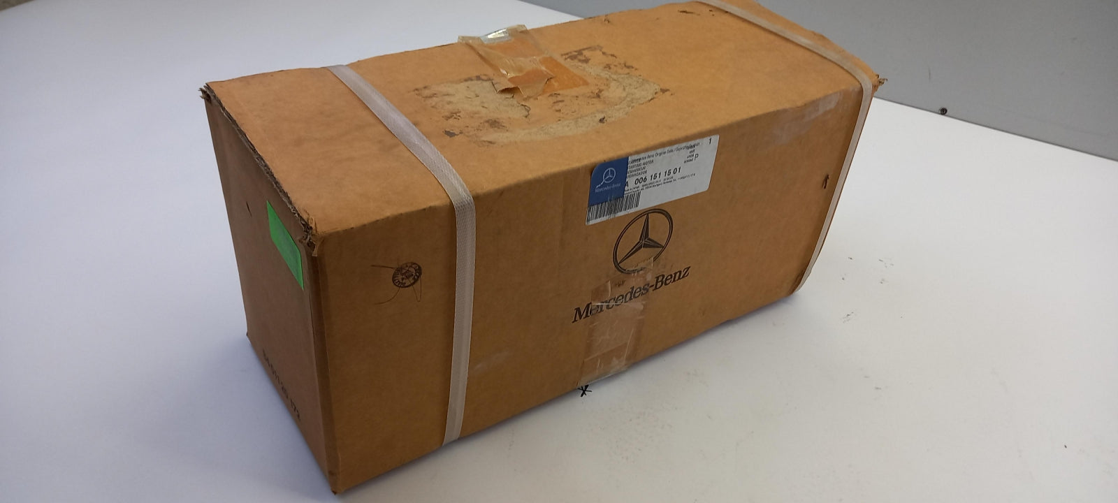Original MERCEDES-BENZ Actros Axor Anlasser A0061511501