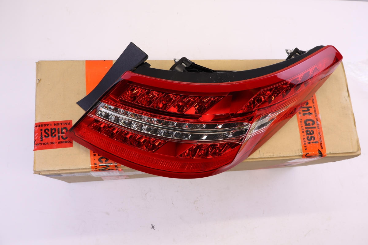 Original OE MERCEDES-BENZ Heckleuchte A2078200264