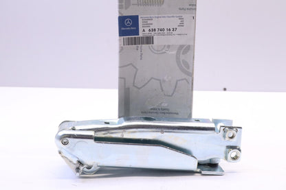 Original MERCEDES-BENZ Vito W638 Hecktürscharnier unten links A6387401637