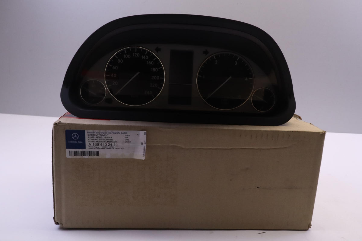 Original MERCEDES-BENZ B-klasse W245 Kombiinstrument A1694402411