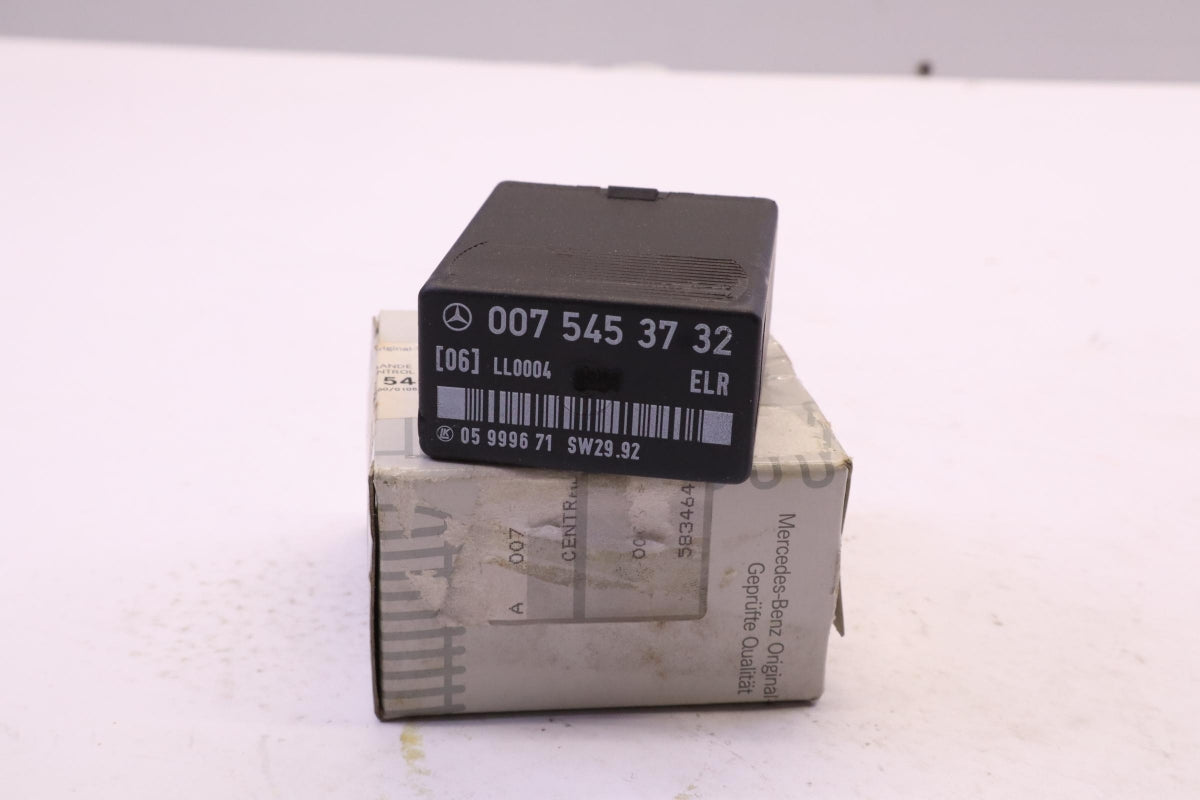 Original MERCEDES-BENZ W124 W201 Leerlaufregulierung Steuergerät A0075453732