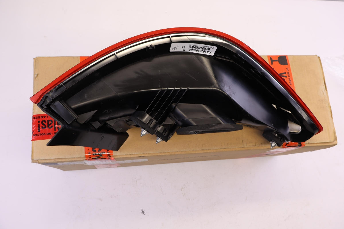 Original OE MERCEDES-BENZ Heckleuchte A2078200264