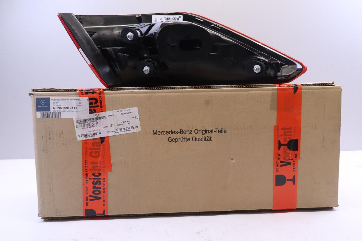 Original OE MERCEDES-BENZ Heckleuchte A2078200264