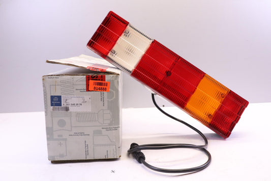 Original MERCEDES-BENZ LKW SK MK Sclußleuchte Heckleuchte links A0015402970