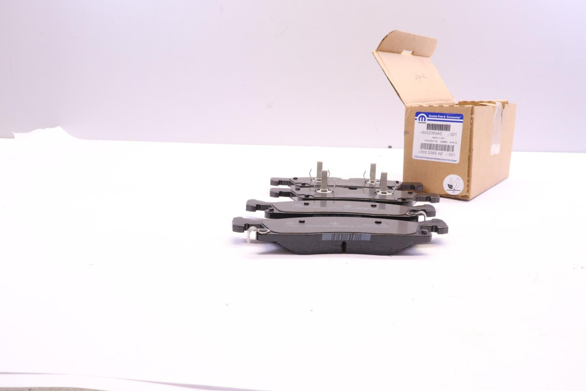 Original JEEP Grand Cherokee DODGE Durango Bremsbeläge Vorne 68052369AE