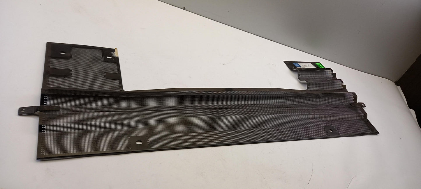 Original MERCEDES-BENZ Actros Kühler Abweiser A9417501218