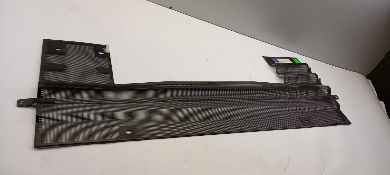 Original MERCEDES-BENZ Actros Kühler Abweiser A9417501218