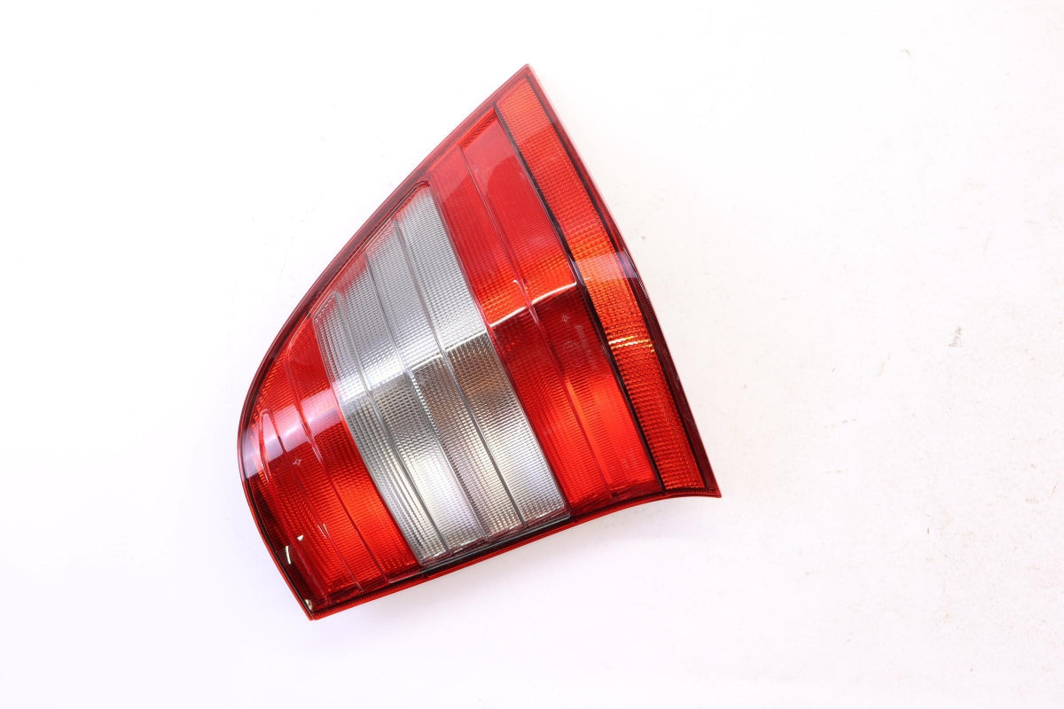 Original OE MERCEDES-BENZ Heckleuchte A2028202864