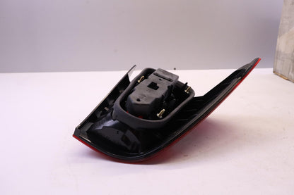 Original OE MERCEDES-BENZ Heckleuchte A2028202864