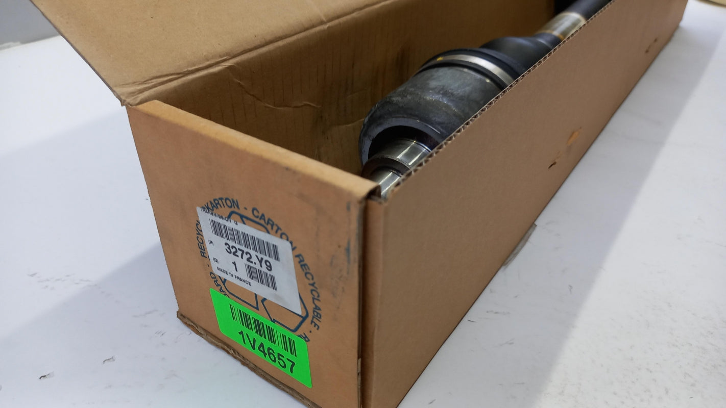 Original PEUGEOT 206 Antriebswelle links 3272Y9