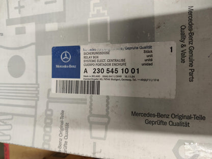 Original OE MERCEDES-BENZ Sicherungskasten A2305451001