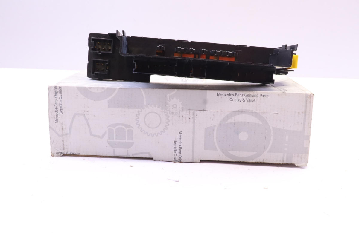 Original OE MERCEDES-BENZ Sicherungskasten A2305451001