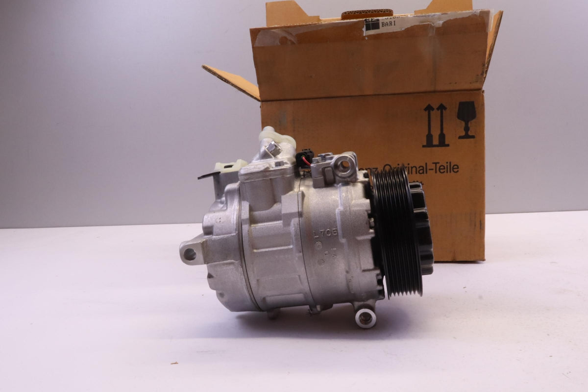 Original MERCEDES-BENZ CLK CLC C-Klasse CL203 Klimakompressor A0012304511