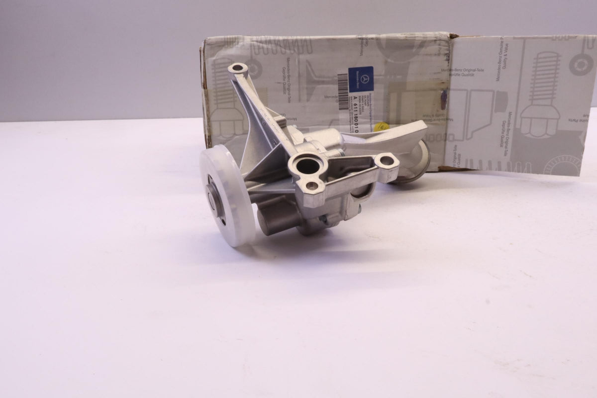 Original MERCEDES-BENZ Vito W638 Sprinter W901-905 Ölpumpe A6111800101