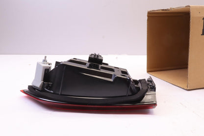 Original OE BMW Heckleuchte 63217477717