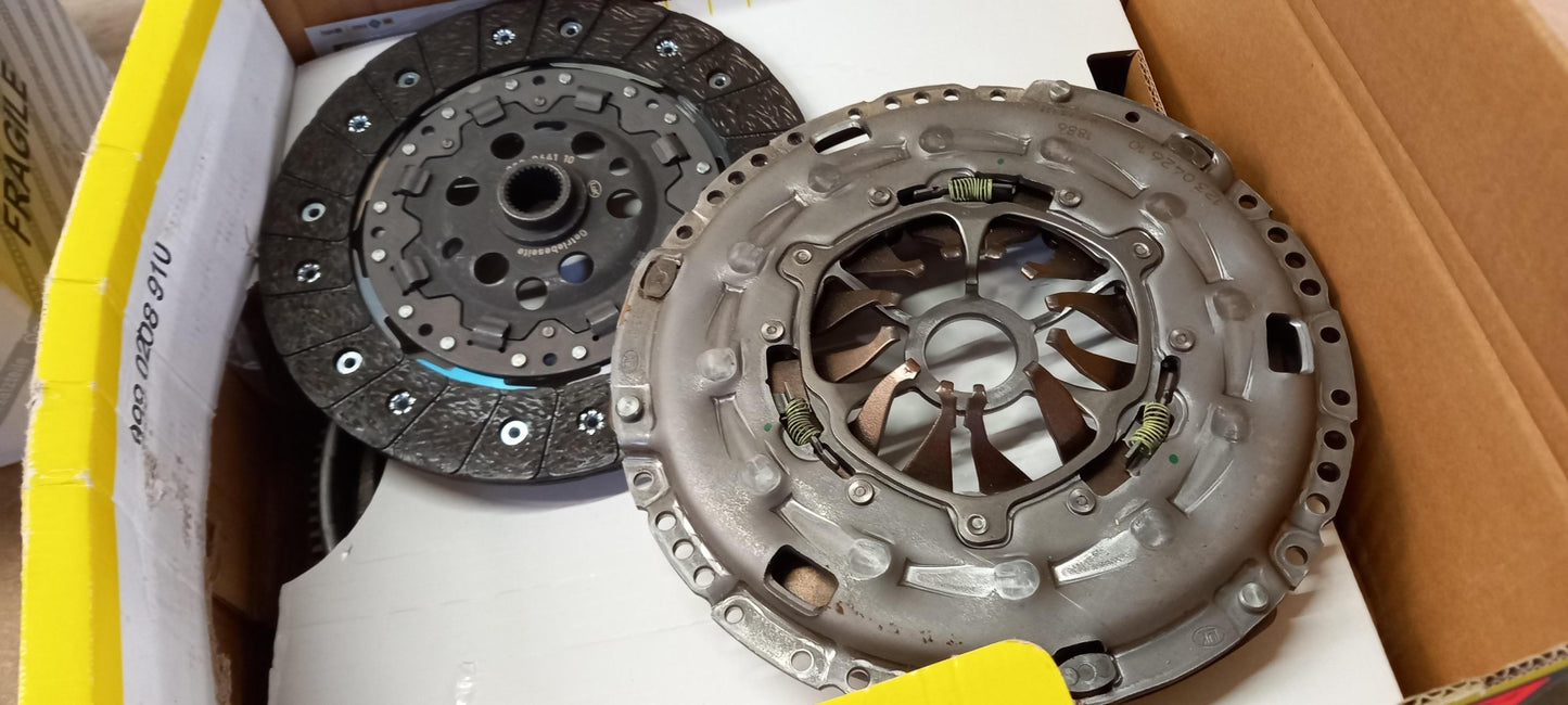 LUK Kupplungssatz mit Schwungrad für AUDI VW SKODA SEAT 1.9/2.0 TDI 600001600