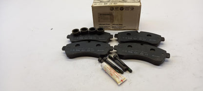 Original VW Crafter '06-'11 Bremsbeläge vorne 2E0698151A