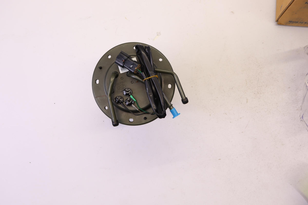 Original HYUNDAI Trajet 00-06 Kraftstoffpumpe 311103A900