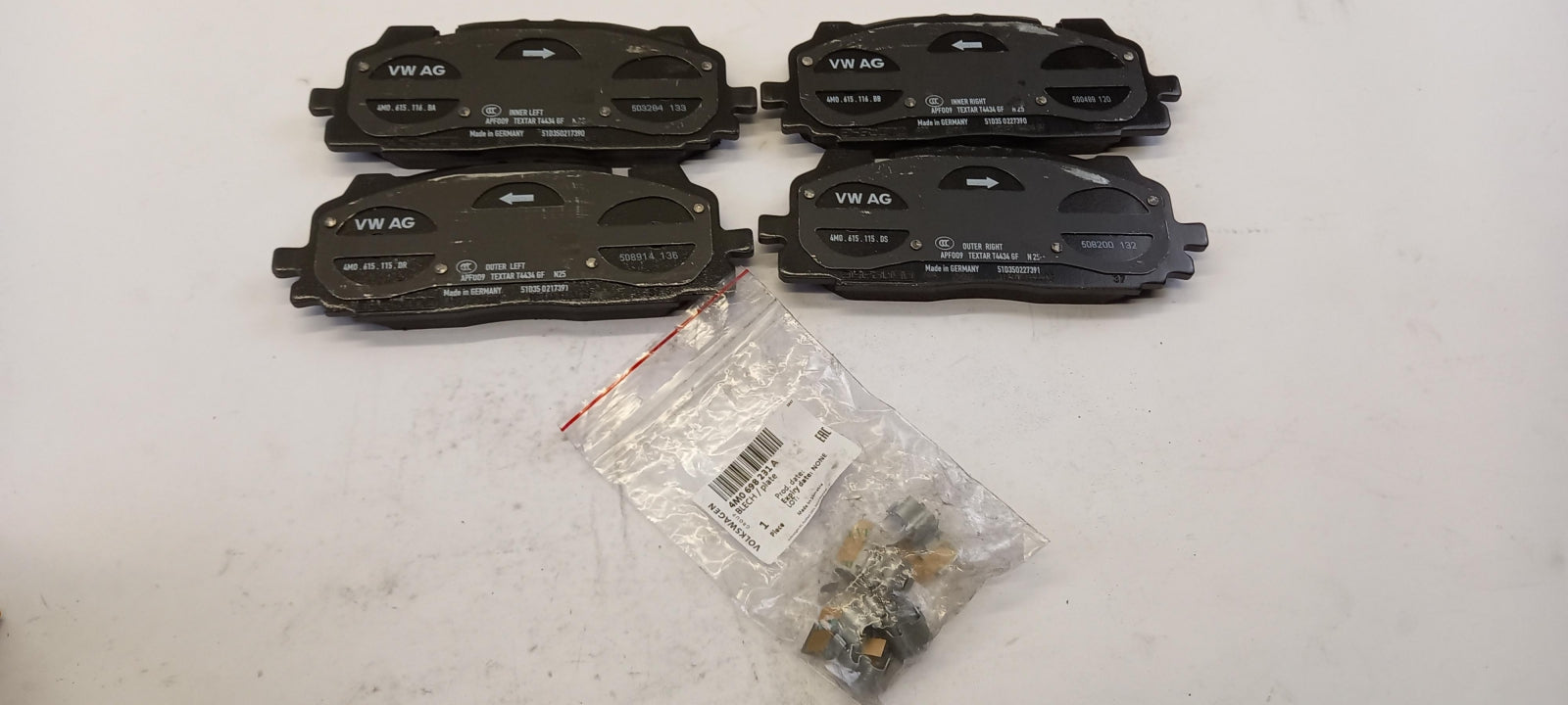Original AUDI RS5 S5 A4 A5 Q5 Q7 Q8 Bremsbeläge vorne 4M0698151BK
